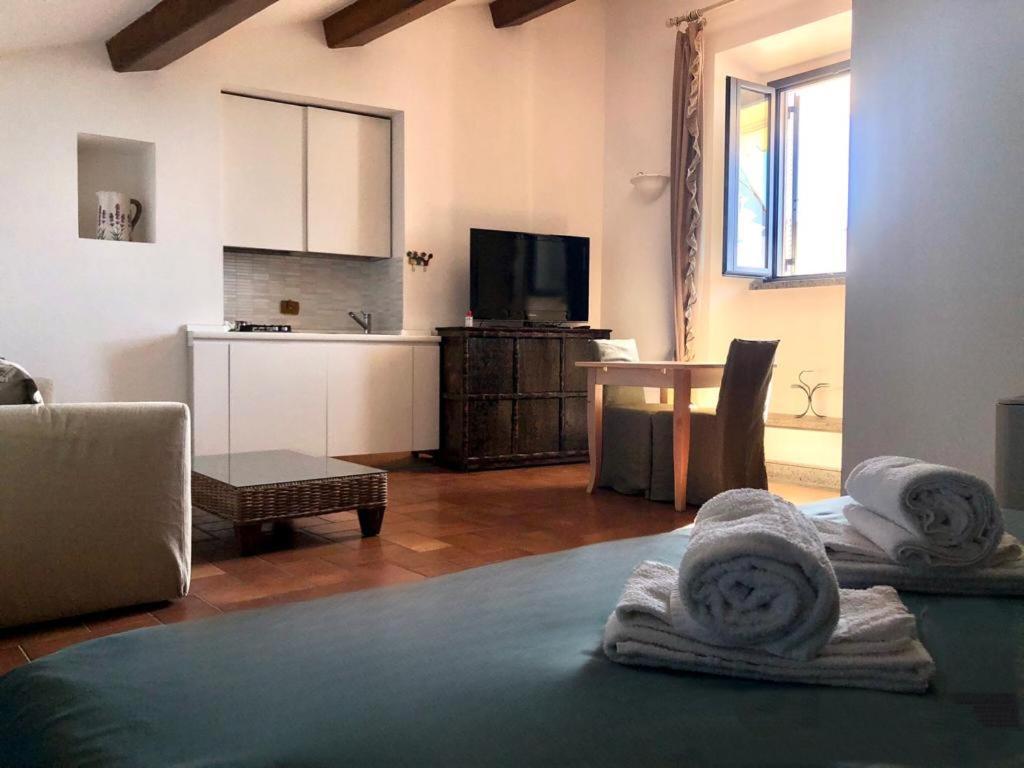 S. Faustino Rooms Viterbo Bagian luar foto