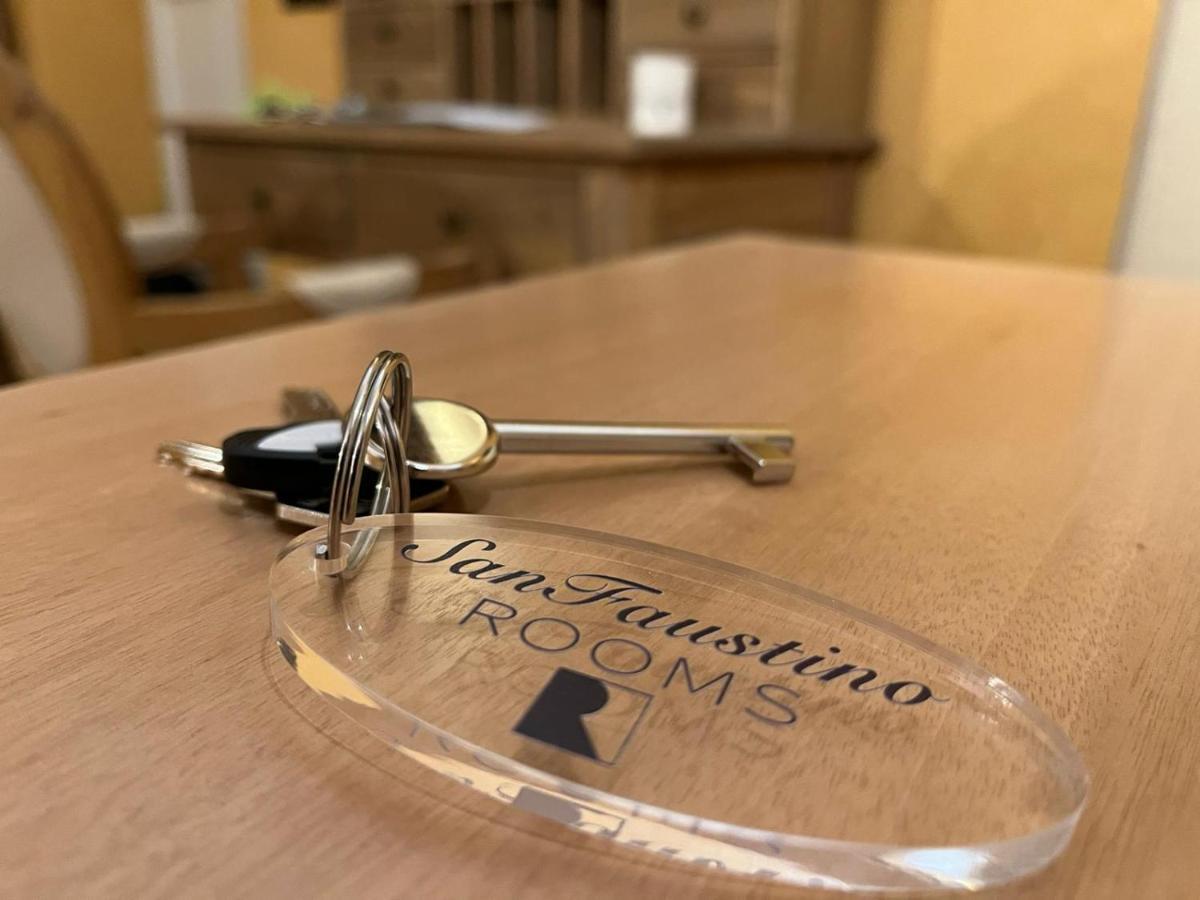 S. Faustino Rooms Viterbo Bagian luar foto